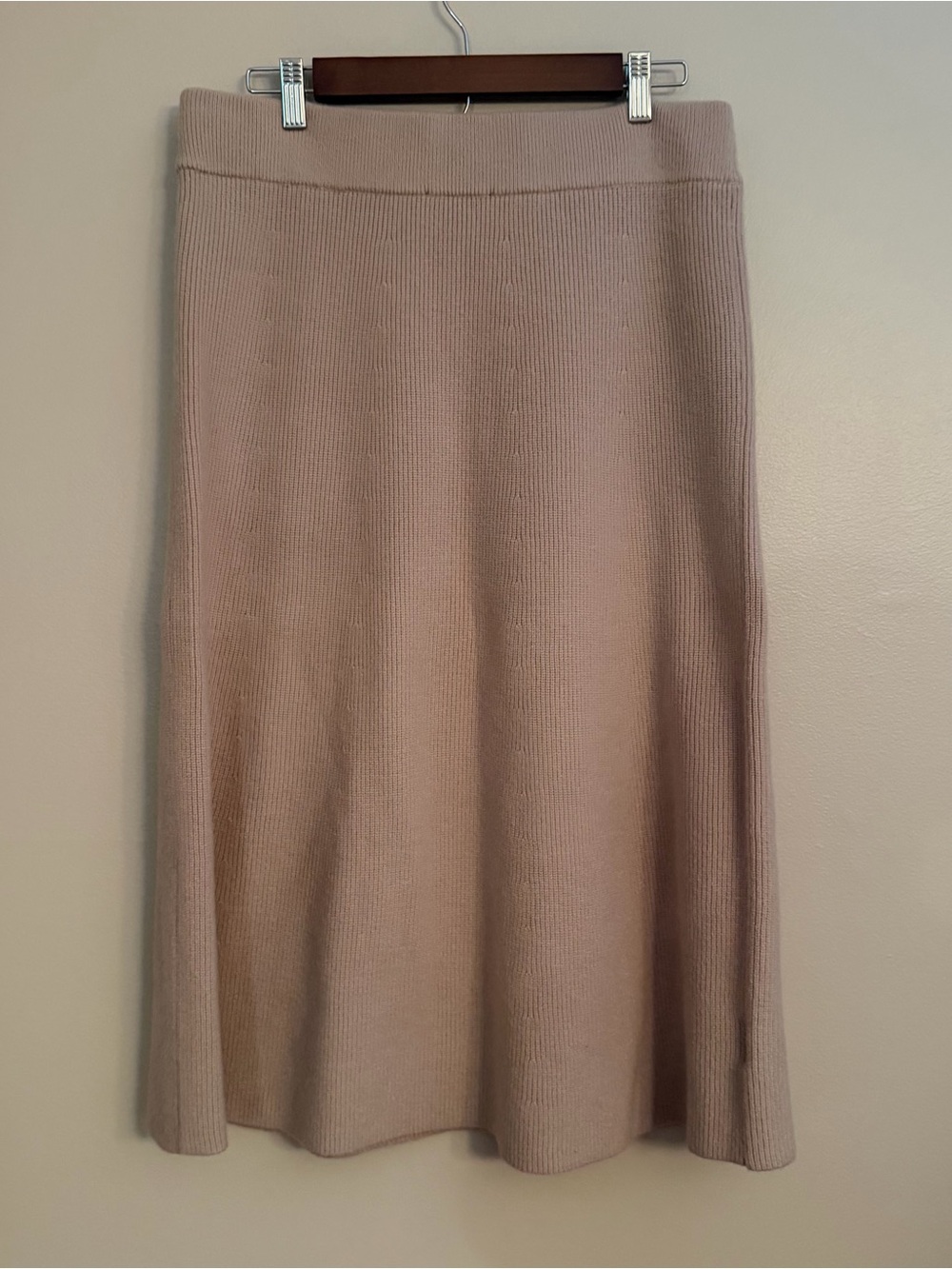 NWT Ann Taylor Taupe Knit Midi Skirt Size Large - Picture 3 of 7